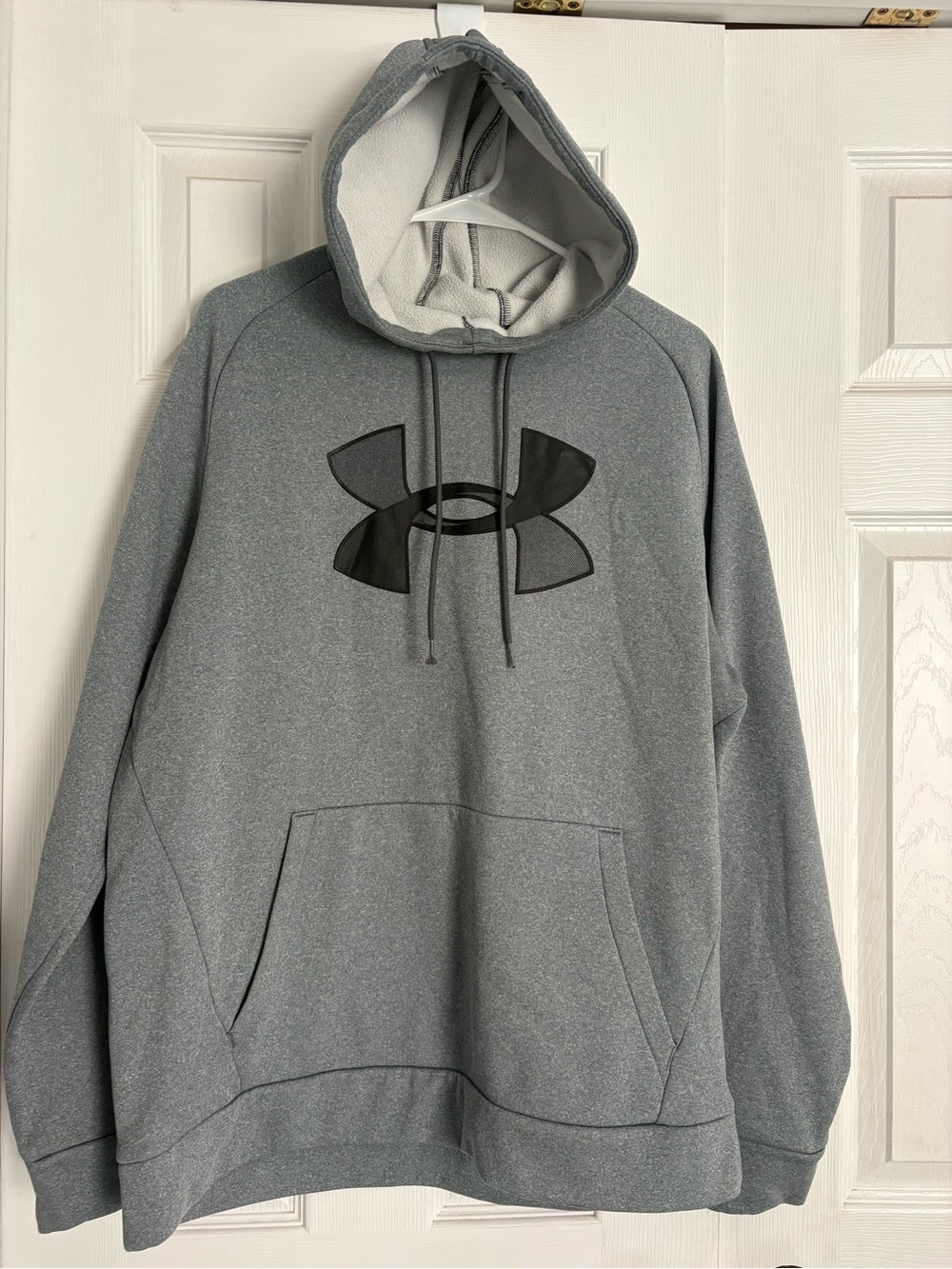UA | Under Armour Men’s Hoodie Sweatshirt | Gray & Black | SZ XL / Extra Large